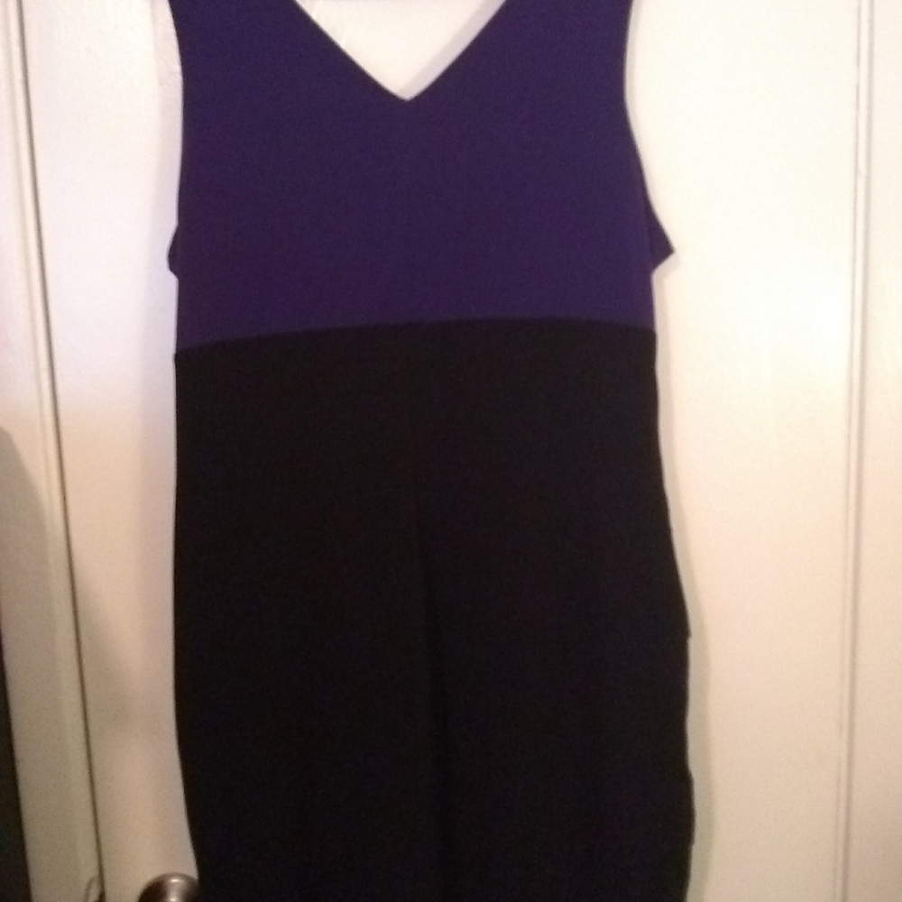 Dress - Picture 2 of 4